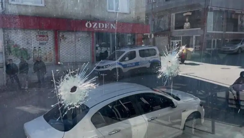 Bursa’da Kıraathane Kurşunlama Olayı: Gözaltılar ve Şok Edici Detaylar