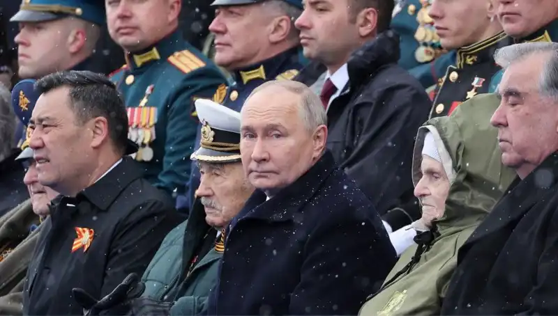 Rus Ordusu Güçleniyor: Putin, Tarihi Bir Askeri Seferberlik İlan Etti