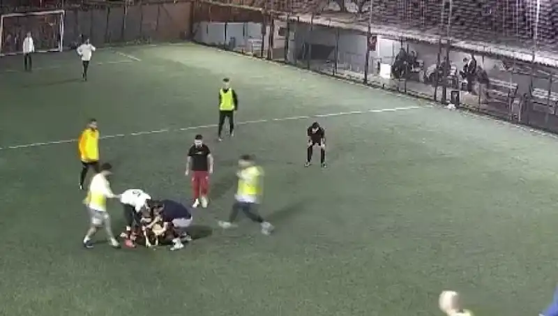İki Farklı Halı Sahada Yaşanan Ölüm Olayları Şok Etmişti