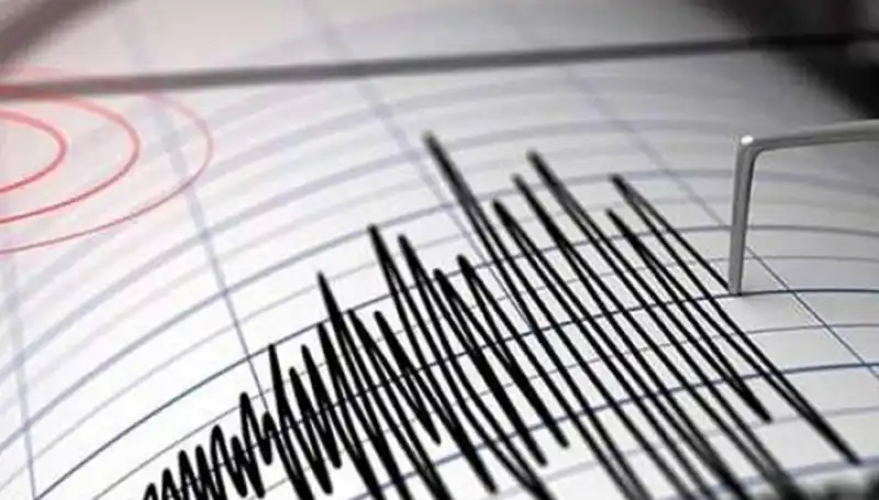 Sındırgı'da Şok Eden Deprem! 4,3 Büyüklüğünde Sarsıntı Oluştu