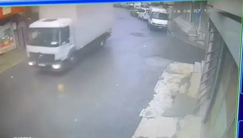 Sahte Polisler 1,7 Milyon Liralık Gaspı Nasıl Gerçekleştirdi?