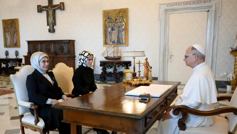 Emine Erdoğan ve Papa Leo'nun Önemli Buluşması: Gazze'nin Geleceği Konuşuldu