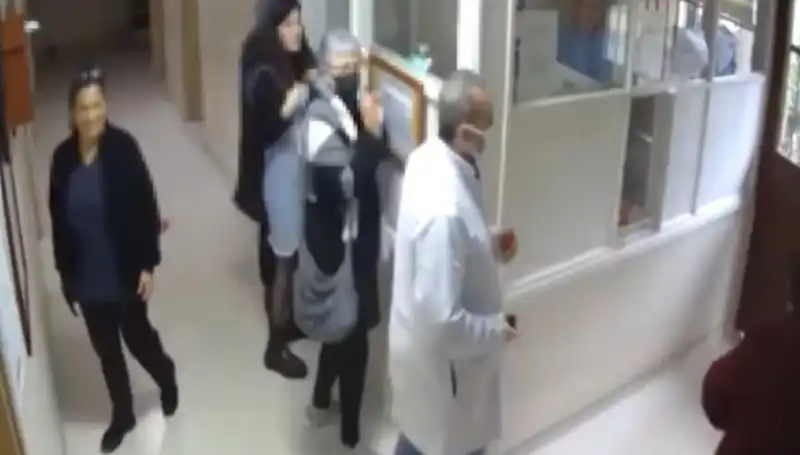 Üsküdar'da Doktora Cumhurbaşkanına Hakaretten Hapis İstemi: Kamuoyu Şokta!