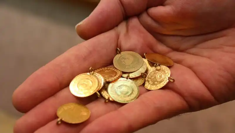 Altın Fiyatlarında Son Durum: 30 Nisan 2023 Canlı Güncelleme!