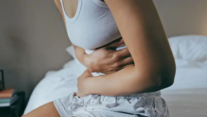 22 Yaşında Bağırsak Kanseri Teşhisi: Gençlerin Dikkat Etmesi Gereken Belirti