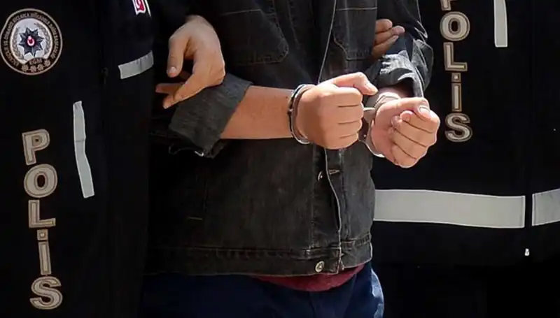 Kendini Avukat Olarak Tanıtan Dolandırıcı Yakalandı: Detaylar Şaşırtıyor!