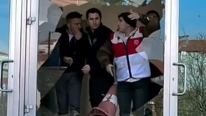 Maçta Gergin Anlar: Taraftarlar Arasında Kargaşa Çıktı