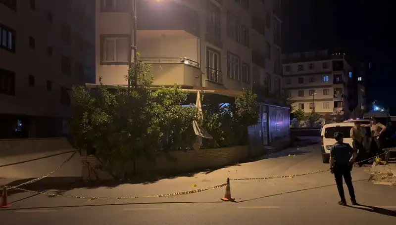 İstanbul'da Bir Kafeye Gerçekleşen Silahlı Saldırı: Detaylar Ortaya Çıktı
