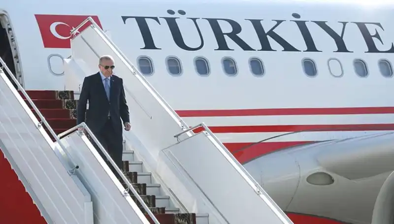 Cumhurbaşkanı Erdoğan, İtalya'daki Resmi Temaslarını Tamamlayarak Yurda Döndü