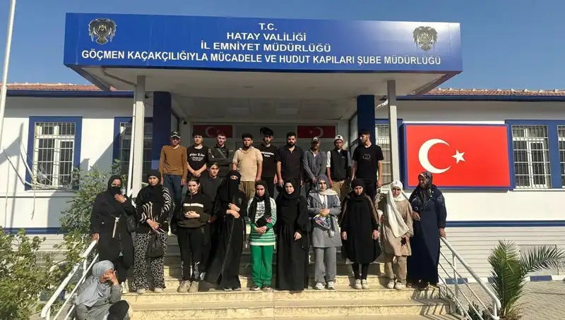 Minibüste 24 Göçmen Yakalandı: Sınır Güvenliği Alarm Veriyor