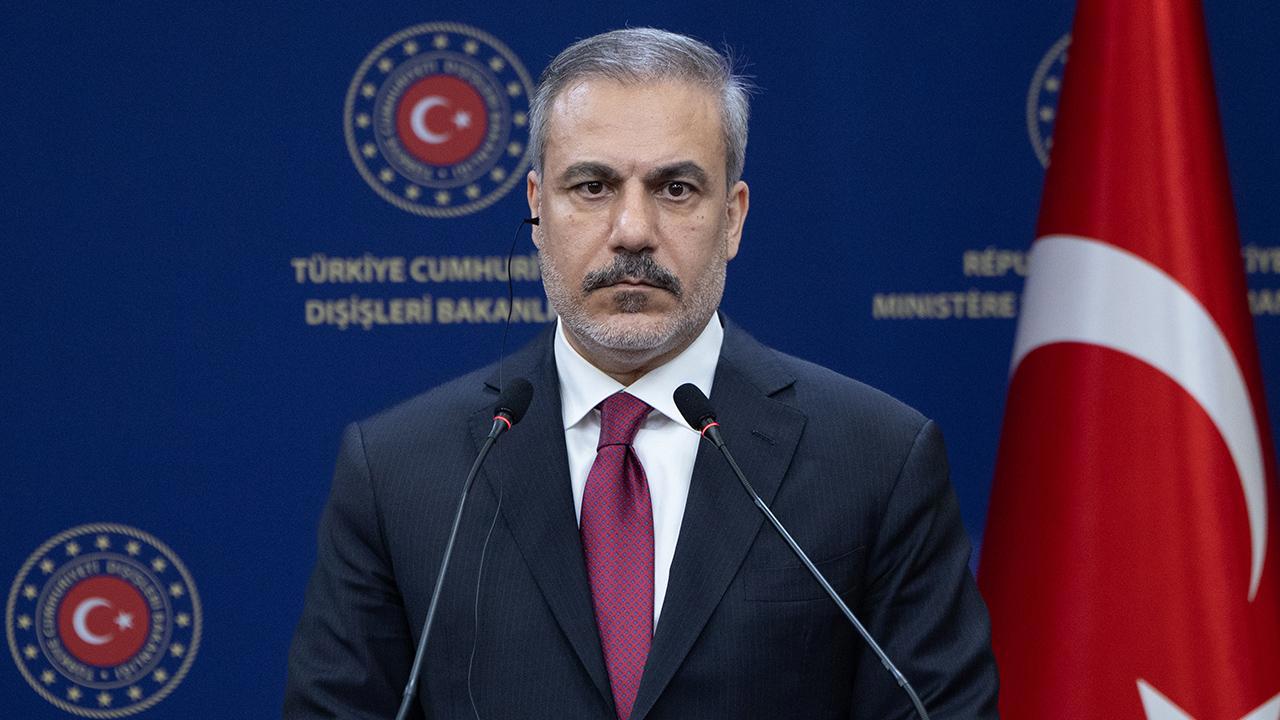 Bakan Fidan'dan YPG'ye Operasyon Uyarısı