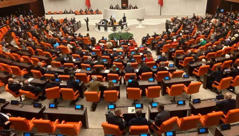 TBMM Komisyonları Çalışmalara Devam Edecek: Resmi Gazete'de Açıklama Yapıldı