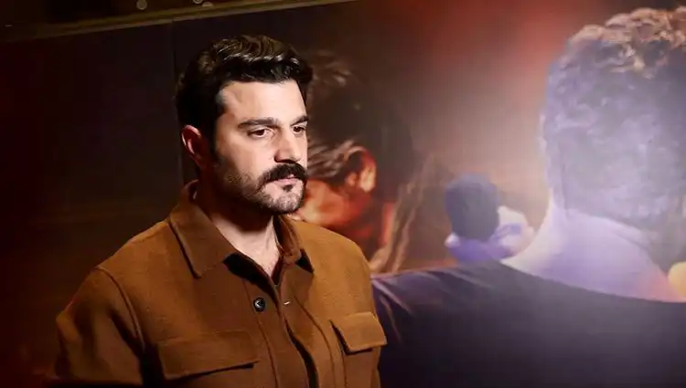 Murat Göğebakan: Kalbim Yaralı Dizisinin Şaşırtıcı Oyuncu Kadrosu ve Hikayeleri