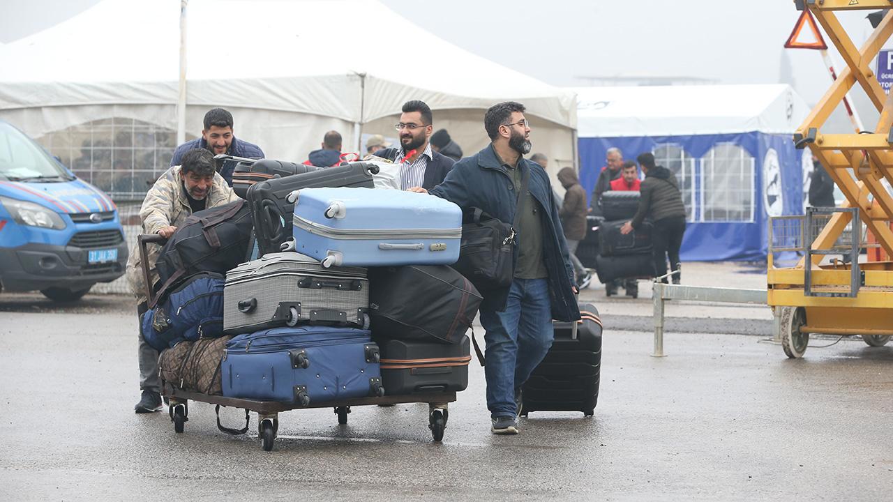 Suriyelilerin Ülkelerine Dönüşü Hız Kesmeden Devam Ediyor