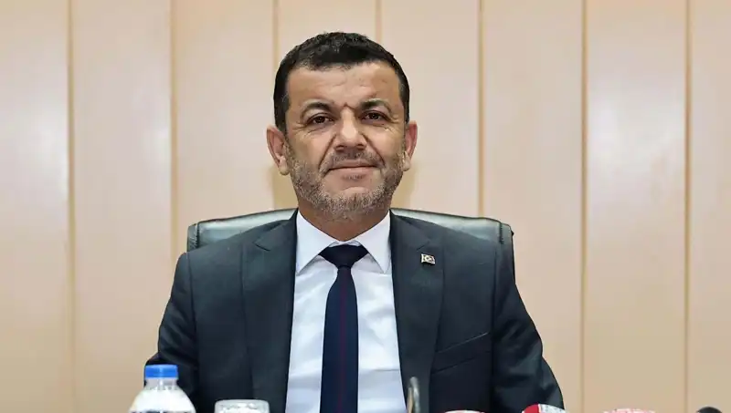 Bülent Nuri Çavuşoğlu: CHP Kurultayı'nın Sıradışı Divan Başkanı Kimdir?