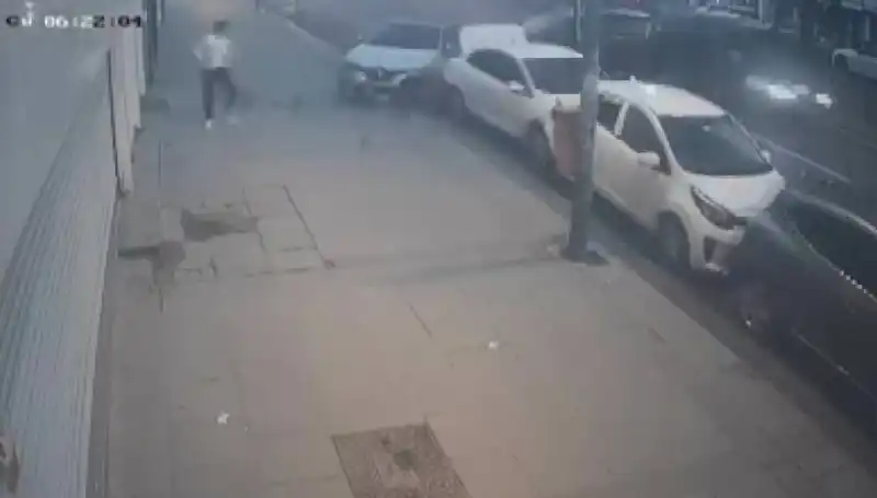 Park Halinde Araçlara Çarpan Sürücü Direksiyon Kontrolünü Nasıl Kaybetti?