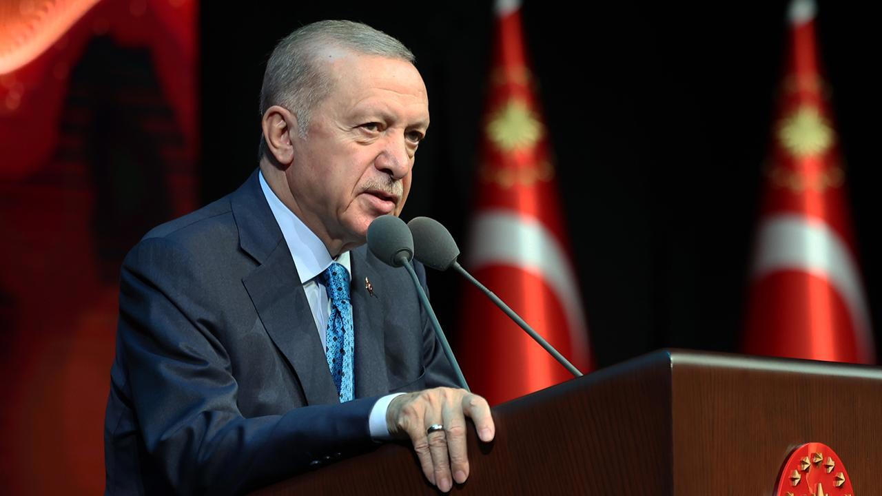 Cumhurbaşkanı Erdoğan, Mehmet Akif Ersoy'u vefatının 88'nci yılında anma törenine katıldı