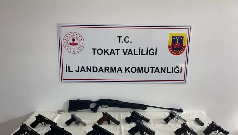 Tokat'ta Yapılan Kaçak Silah Operasyonu: İki Kişi Gözaltında
