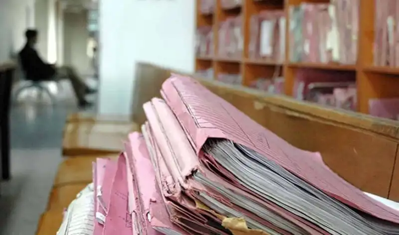 İcra Kabusu: Borcu Olmayan Vatandaşa Neden Takip Geliyor?