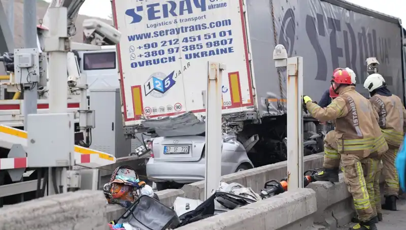Bayram Tatilinde Trafikte Trajedi: 72 Ölüm ve 200 Yaralı İstatistikleri