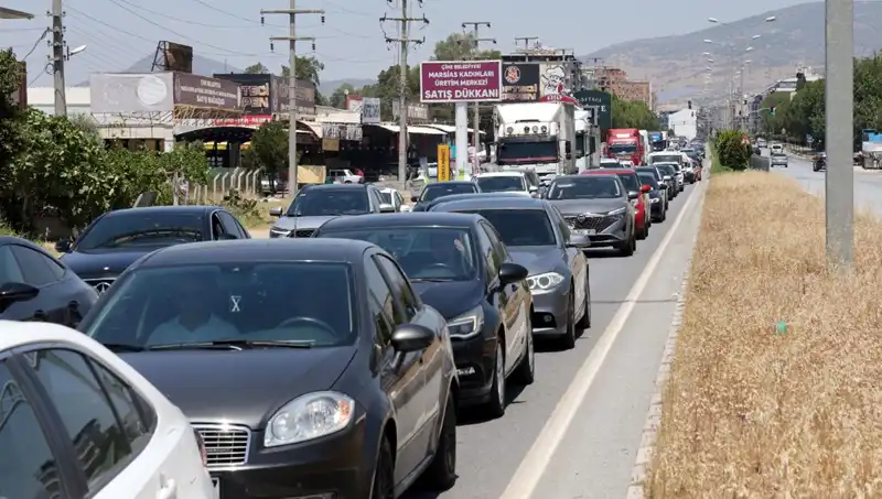 Türkiye'nin Güneyinde 60 Kilometrelik Araç Kuyruğu: Aydın ve Muğla Arasında Ne Oldu?