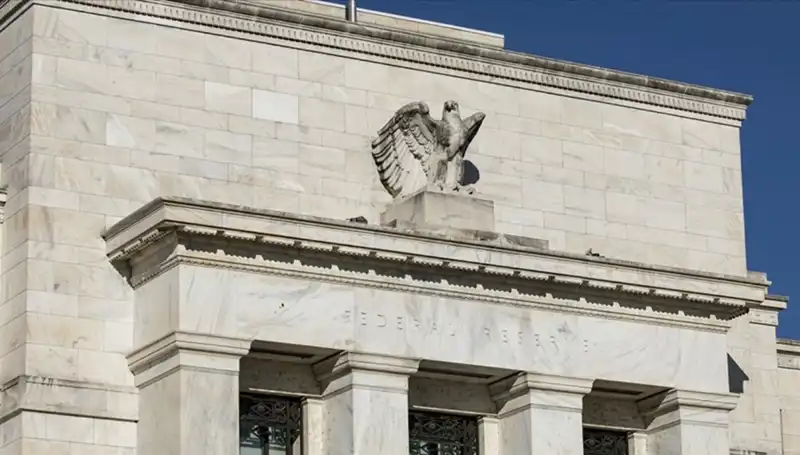 FED Faiz Kararı Beklentileri: Ekonomistler Hangi Sonucu Öngörüyor?
