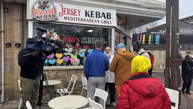 Türk Aile, Yeşil Kart Beklerken Neden Trumpzede Oldu?