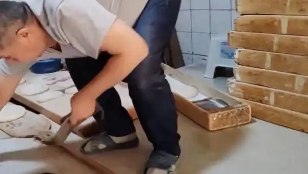 Pide Tezgahında Şok Ceza: Terlikle Fırına Basmanın Bedeli 105 Bin TL