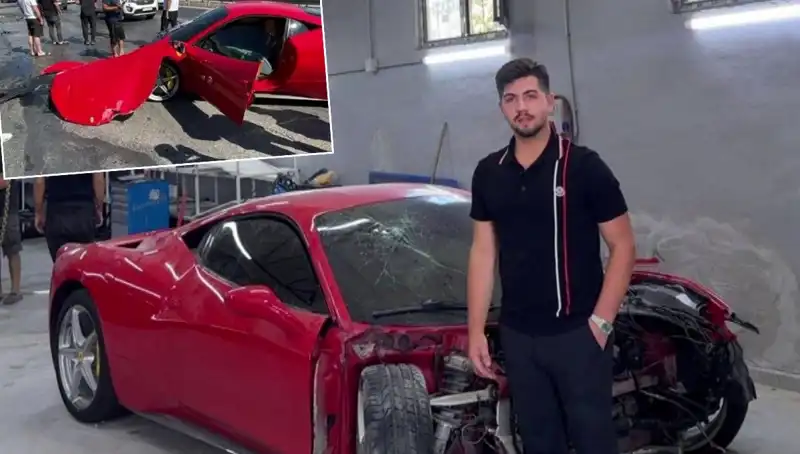 Hurdaya Dönen 15 Milyonluk Ferrari'nin Dramı: "Binemeden Gitti"