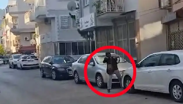 İzmir'de Kan Donduran Saldırı: Olay Anı ve Sonrası