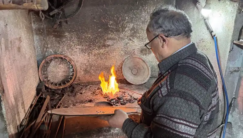 Baba Mesleğini 20 Metrekarelik Dükkanda Yaşatan Genç Girişimci